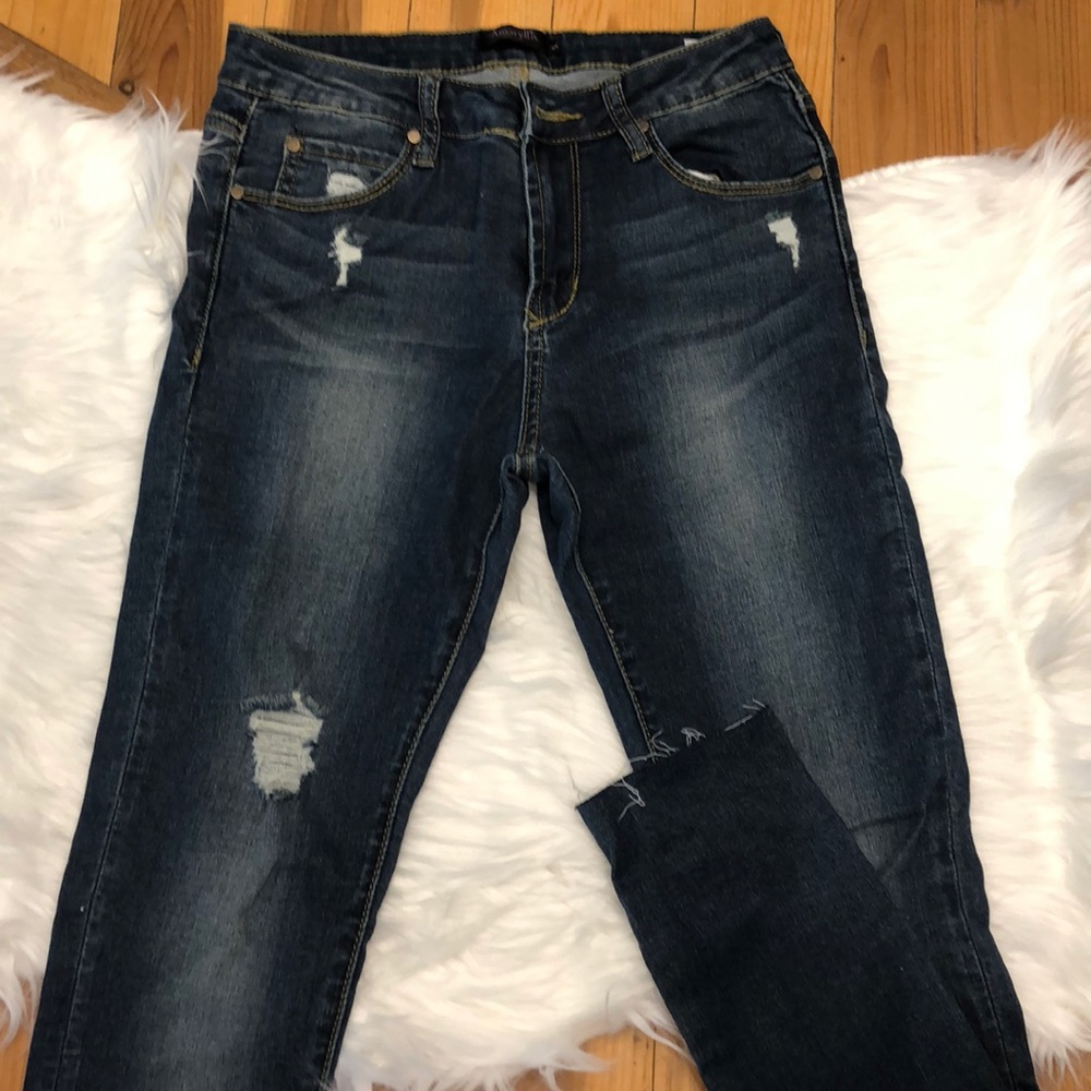 Dark wash skinny jeans